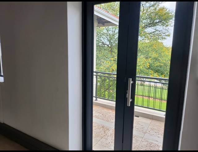 223M² OFFICE TO LET IN WATERFALL
